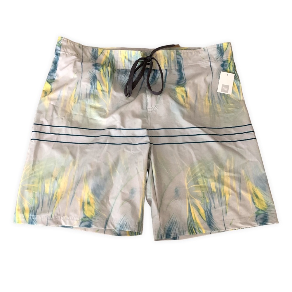 TAG Men’s Tropical Print Board Shorts - Size 38